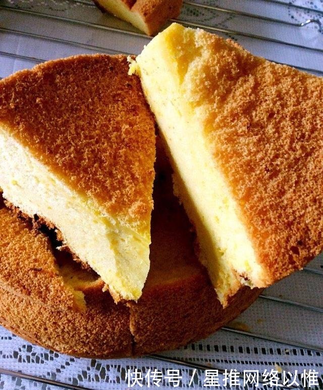 这个蛋糕少糖无油,营养健康容易做,你喜欢吗?
