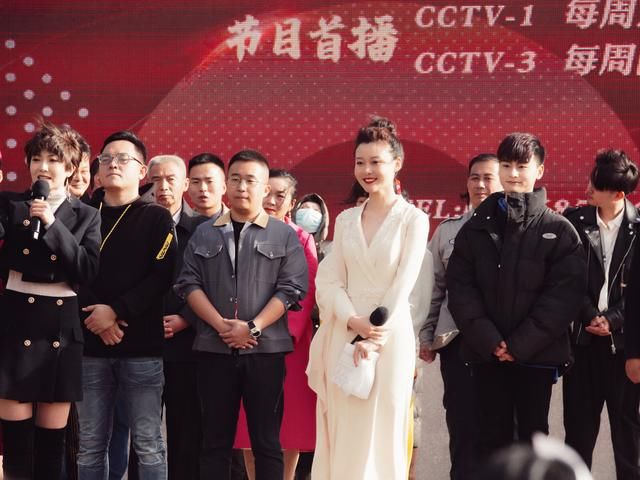 闪耀《星光大道》王鸣飞导演跨界主持决赛