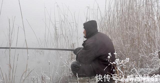 冬季钓鱼经验分享,出钓选择这3个时段,轻松告别不见鱼还冻成狗