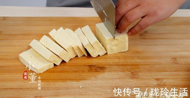 锅塌豆腐|原来保存豆腐这么简单，只需一碗水，不用放冰箱也不坏，超实用