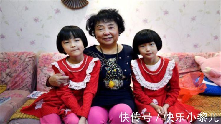 老人|奶奶和姥姥都来家里做客，孩子更欢迎奶奶，得知原因姥姥默默离开