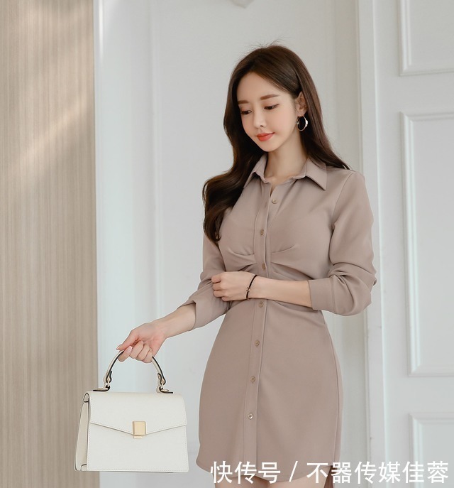 日常穿搭|女神孙允珠时尚穿搭:职场与日常必备的西装裙,优雅时尚