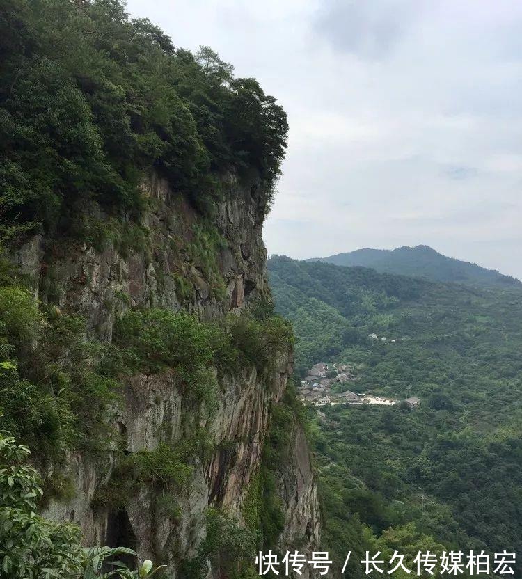 千丈岩|佛教第五名山，夏日避暑胜地，风光优美，人文殊胜