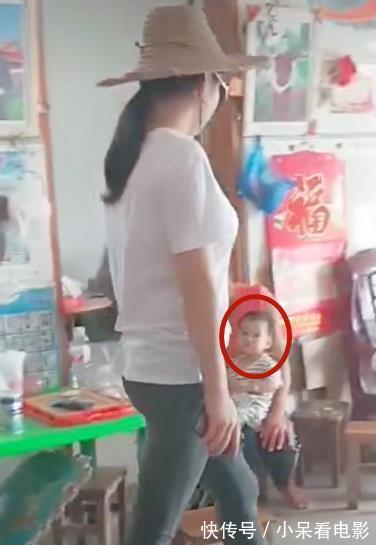 营养均衡|为给2岁女儿断奶,宝妈每次回家都乔装打扮,网友表示笑弯了腰