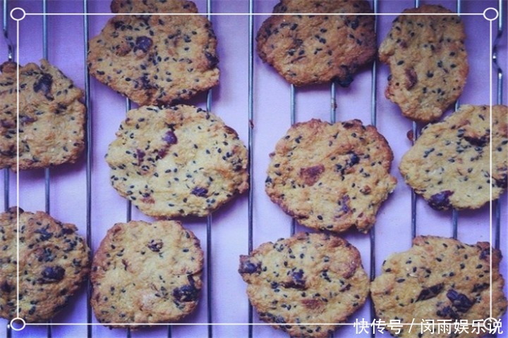 入50克|夏天鸡蛋别再炒着吃了,教你好吃新做法,出锅孩子吃不够