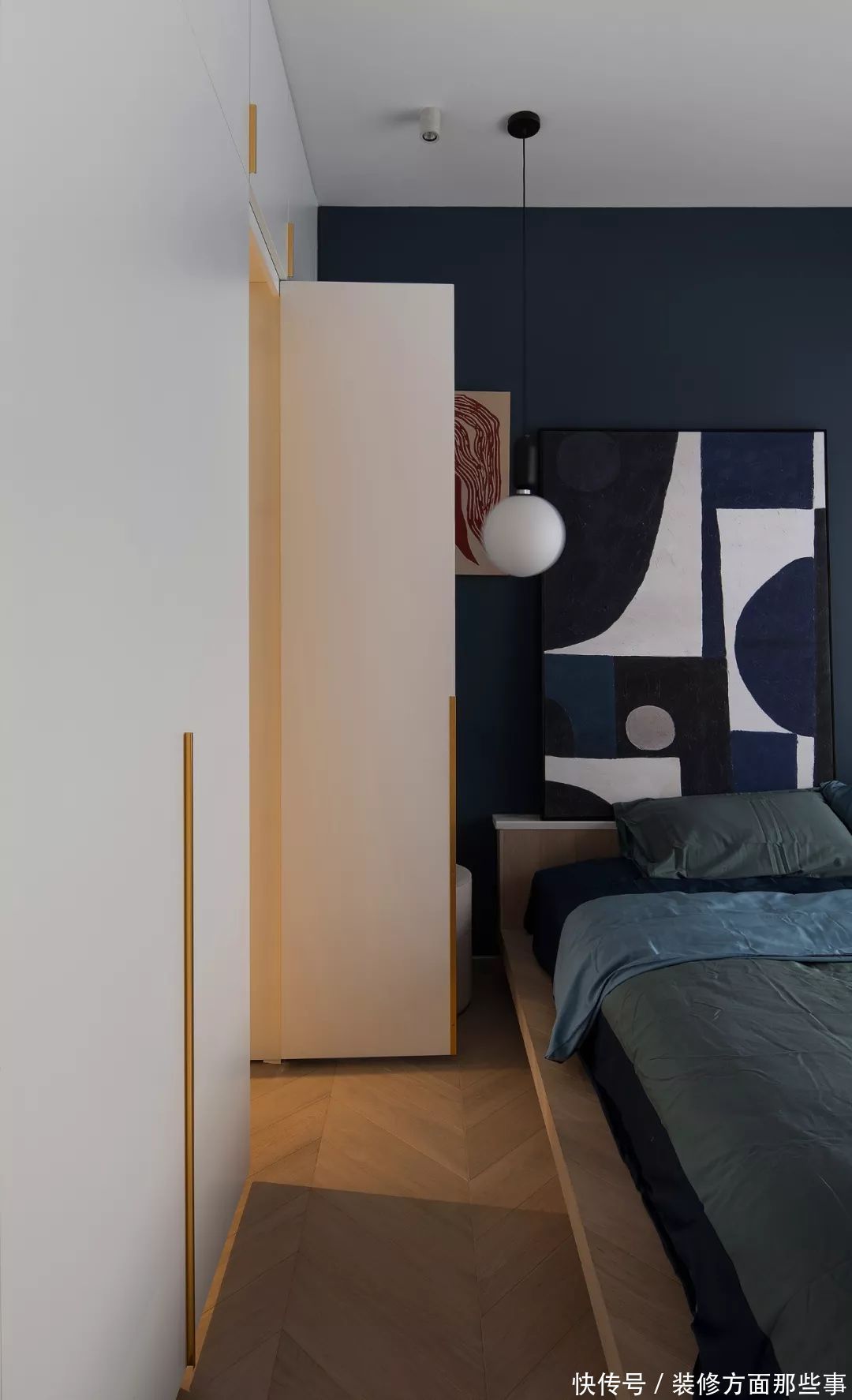 三居|90平个性三居装修，这样的隐形门设计，还是头一次见！