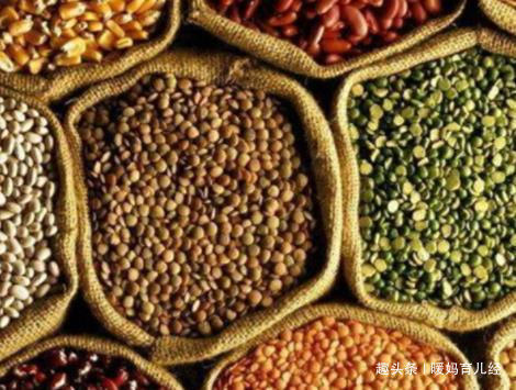 肉类|8个月宝宝肠坏死,只因添加辅食错误,医生3种食物不能吃