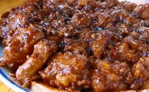 我家排骨从不红烧，加一个鸡蛋，不要炖不水煮，我家每周做3次