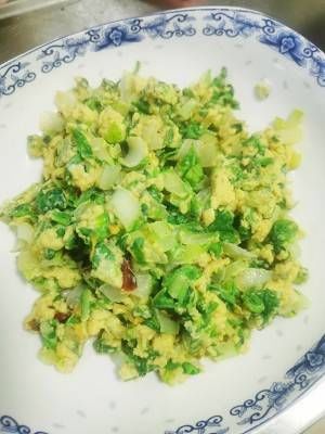 家常健康菜谱，小白菜炒鸡蛋，荤素都有，简单营养美味，超下饭