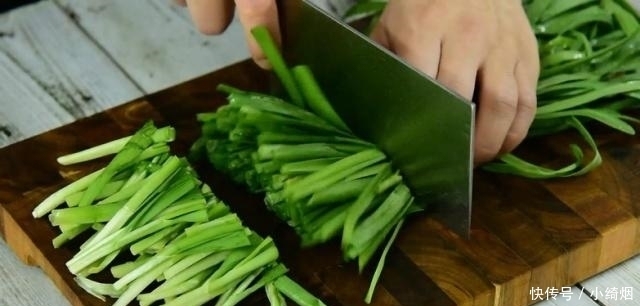  这菜到夏天不好吃，但它刮油最厉害，吃一口相当于吃10个苹果