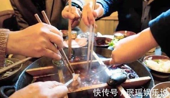 食道溃疡|“趁热吃”是错误的？营养师：并没错，错的是“趁烫吃”