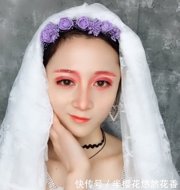 化妆|奇闻:皮肤黑的新娘化完妆后,被质疑是假人,网友:晚上看不得