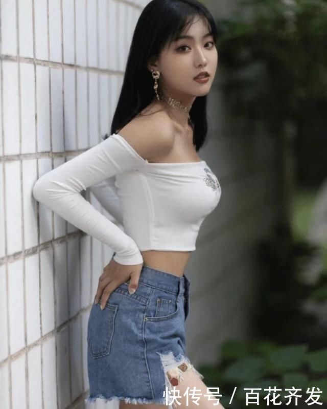 直眼|小区的时髦美女,一身靓丽打扮,让男人看得直眼