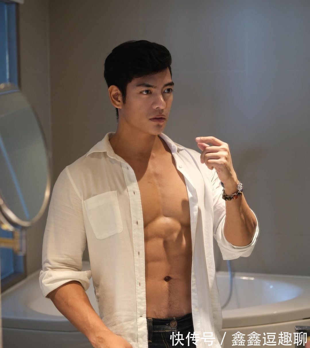 性感|别以为肌肉男就是壮壮的、憨憨的,其实也可以既时尚又性感