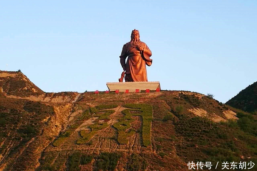 中国|三国演义,诸葛亮和关羽,为何成神容易为圣难