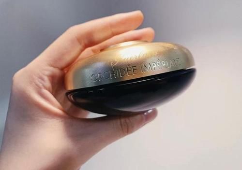 被称为面霜中的“四大天王”：SKII嫩肤提亮，海蓝之谜修复没得比