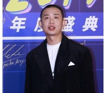 GAI跟陈小春说感觉林晓峰不尊重人，下一个退赛的人就是他