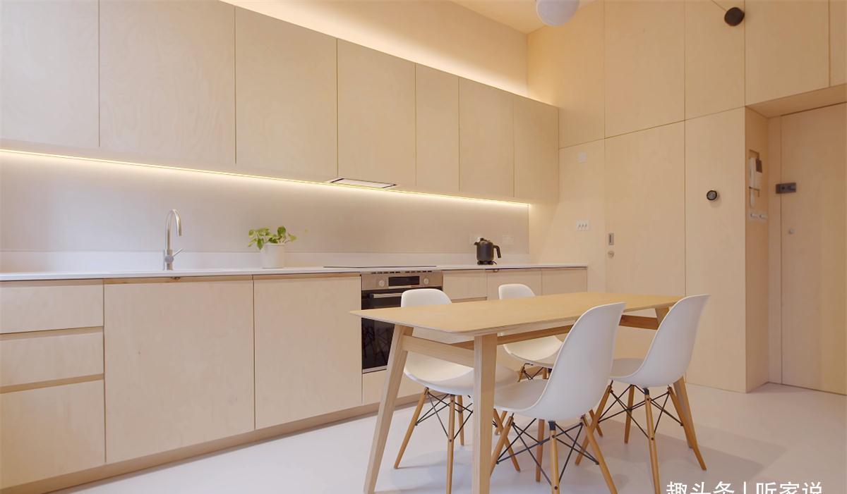 小家|他翻新29㎡蜗居:拆掉隔断做全开放空间,利用3米4层高做夹层卧室