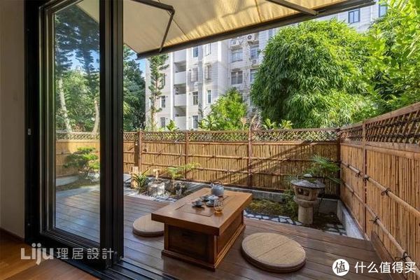 楼房|二手一楼房庭院惨遭荒废,原房东看到改造效果:早知道再加30万也不卖