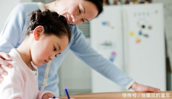 作业|老师布置“特殊作业”,让孩子COS世界名画,网友笑喷:仿出灵魂