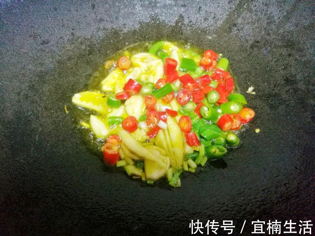 辣椒圈|爱吃冬瓜的一定要看过来,这样做出来的冬瓜比红烧肉还好吃,真香