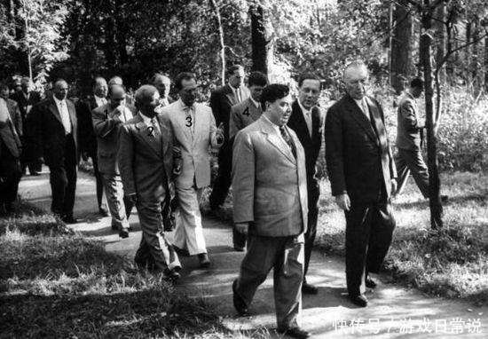 关押|马林科夫一动开关，有人端着枪冲了进来，朝着贝利亚扣动扳机！