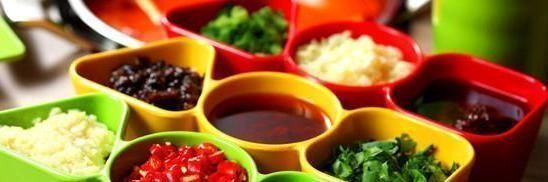  吃火锅时，这4种蘸料，店员不敢小看你，老板：定是个吃货