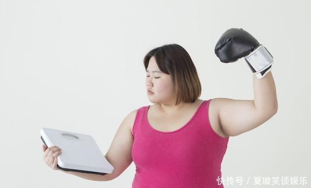 衰老的“加速器”公布了,熬夜不算啥,看完榜首,很多女性避不开