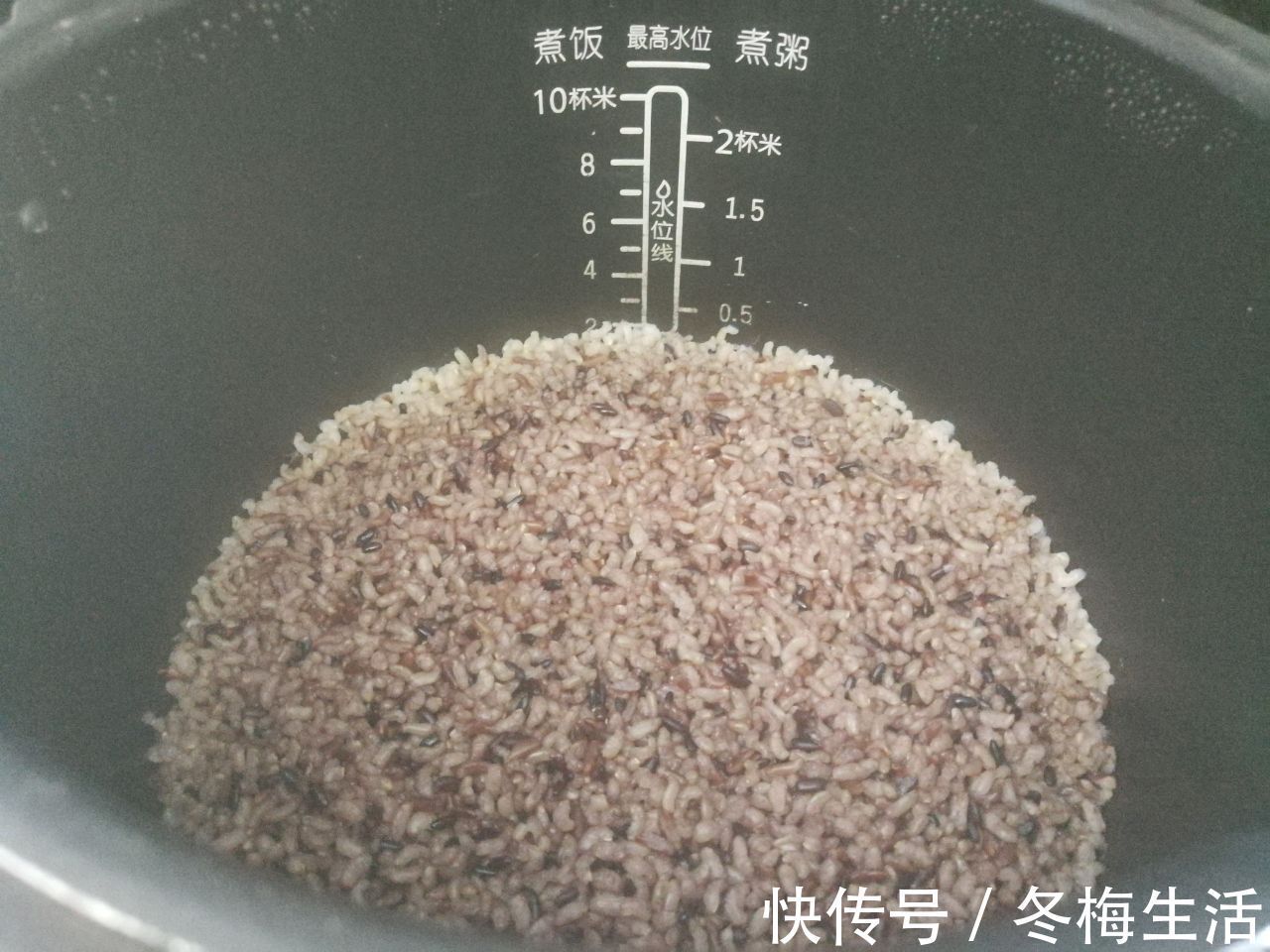 浸泡|杂粮营养丰富,煮成米饭,又香又好吃