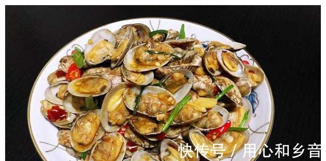 饭店|饭店大厨教你炒花甲,肉质肥嫩鲜美,好吃又好做,几分钟就能出锅!