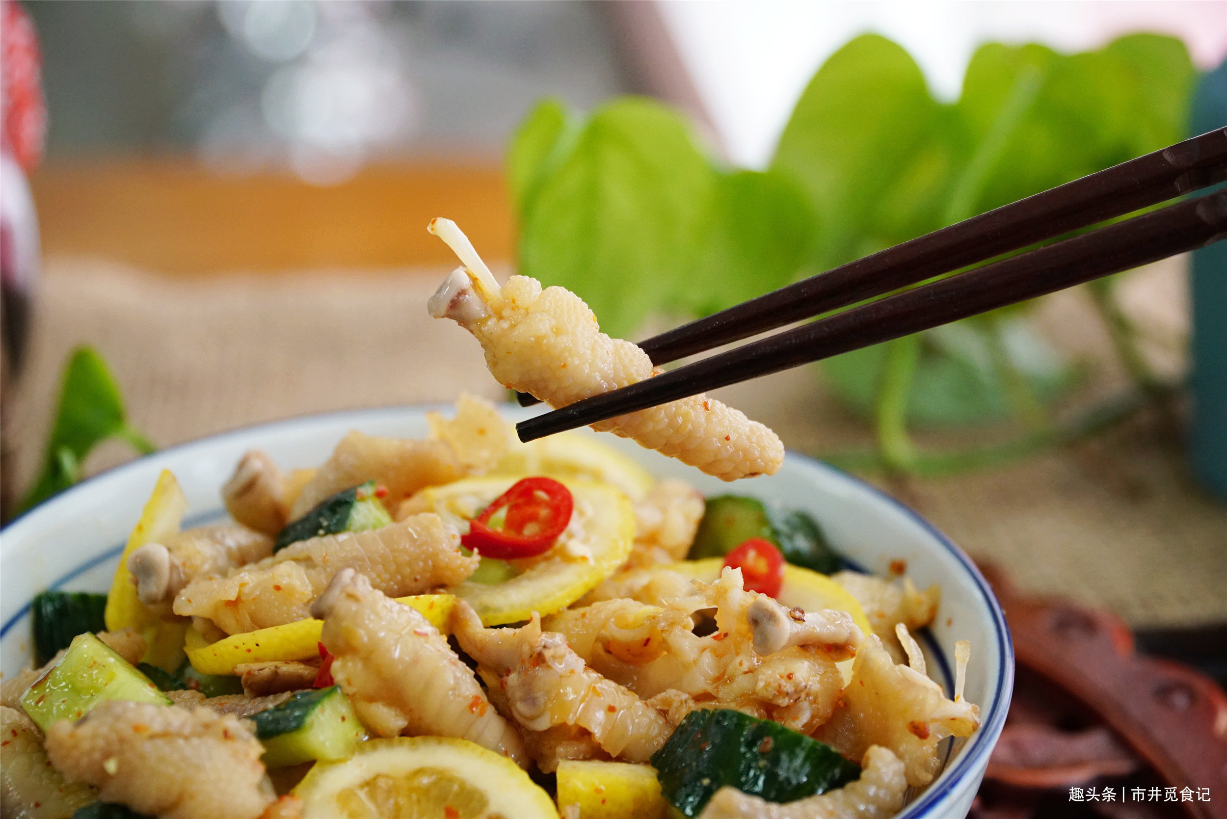 啤酒|夏天，这3样拌一起，放冰箱里随取随吃，当成下酒菜可真舒服啊