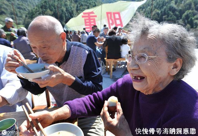 人到中年|长寿的人，早上起床爱做3件事，若占一个，恭喜可能长命百岁！