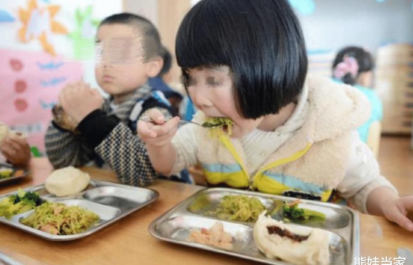 一日三餐|挑食女儿上幼儿园后饭量大增，辞职老师发来照片，宝妈气到发抖