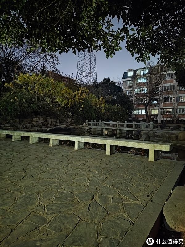 小米|不严谨测试——谁是夜拍手机cmos的王者？GN2 VS IMX700