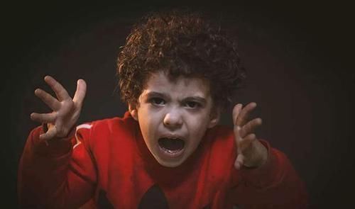 心理年龄|为什么男孩大多开窍晚?婴儿时期,男宝的大脑发育就已落后于女孩