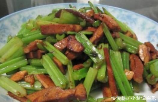 芹菜的“死对头”,两者别同食,尤其最后一种,快告诉家里人