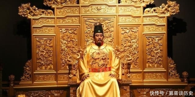 朱元璋|安葬马皇后时，大雨倾盆，朱元璋大怒，和尚1句话大家死里逃生！