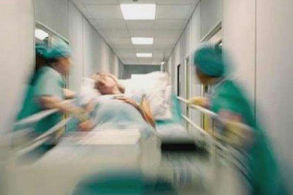 尿频|女孩因肚子疼被送医院就诊,医生:你真是糊涂,这是要生孩子了!