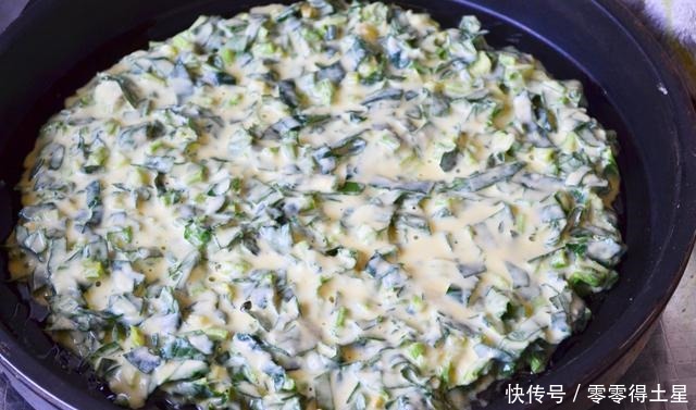 懒人|天冷了,教你做懒人早餐饼,只需1把菠菜,3颗鸡蛋煎一煎即可完成