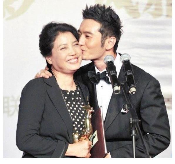 大漢天子|沒有了楊穎的“桎梏”，黃曉明終于找回了自己