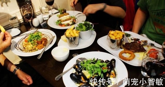 晚餐|看完英国人的一日三餐，才明白“美食荒漠”不是白叫的，真没啥吃