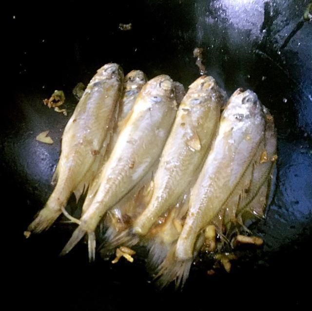 此鱼，肉嫩鲜美还滋补，老人和小孩适合吃