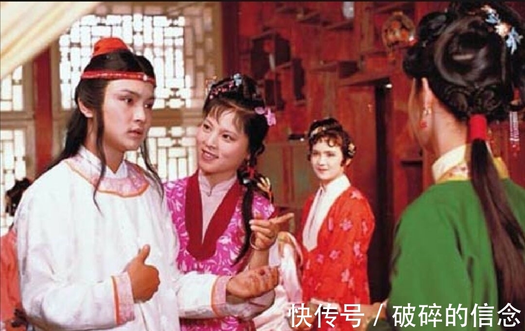 贾母|《红楼梦》后40回,袭人为何性情大变,做人处事尽显阴险卑劣?