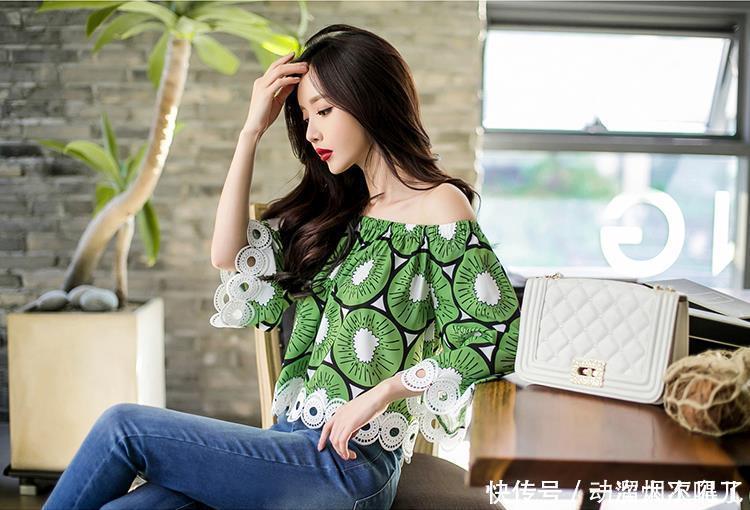 的确|紧身牛仔裤大展神威,小姐姐的身姿的确曼妙,惹人艳羡