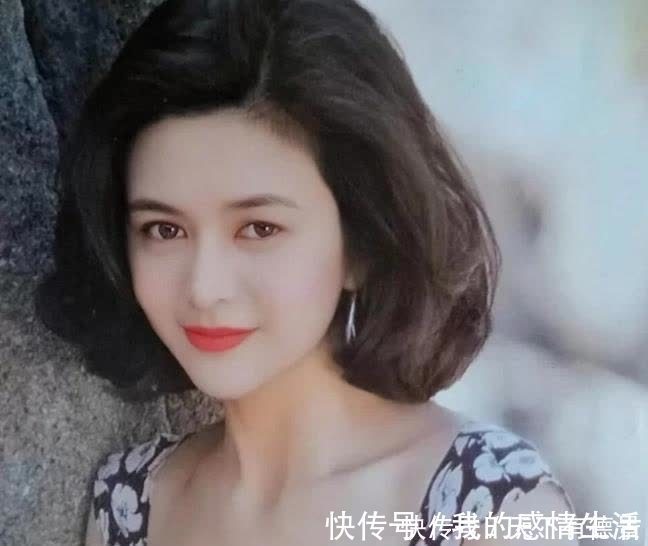 女生|天生丽质的女生,脸上一般都有这5条线,有2个颜值就不低