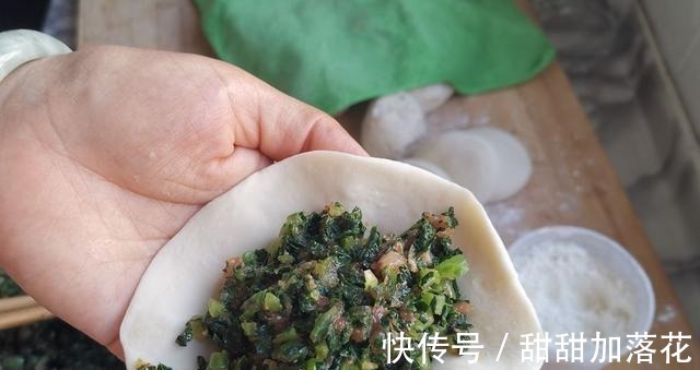 这叶子比根更营养，别再扔掉了，10月正鲜嫩，清脆爽口特下饭！