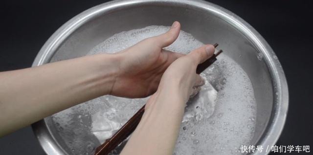 用清水洗筷子,比不洗还脏,教你一个清洗筷子妙招,干净又除菌!