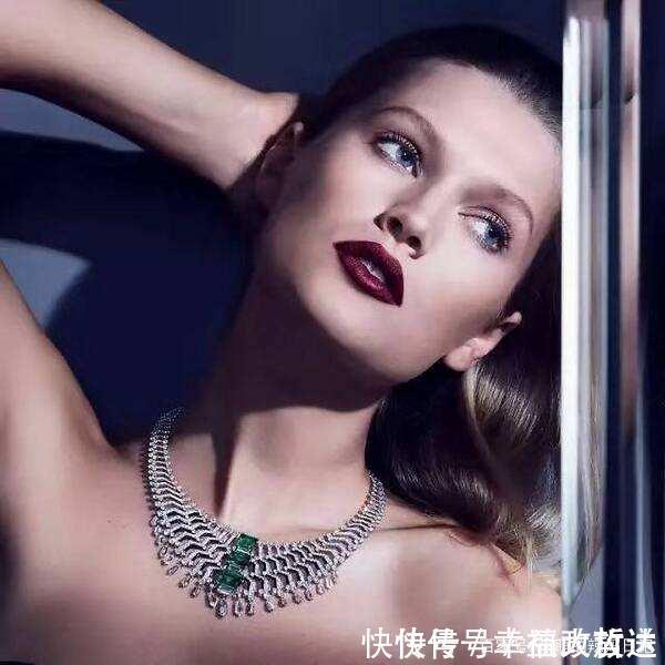 黄金首饰|真正见过世面的女人,很少戴黄金,更爱这3种首饰,尽显高级贵气