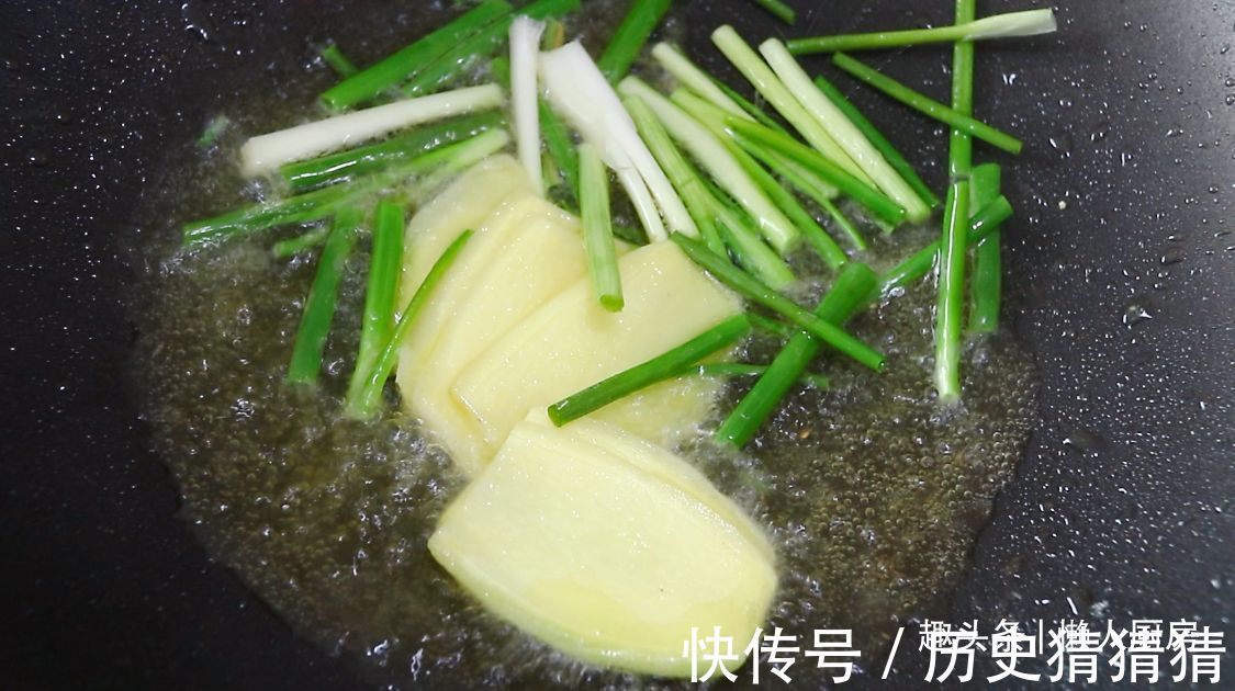 面条|立秋后,碰到这碗面条别手软,学会可以开店,好不好吃就在这碗汤