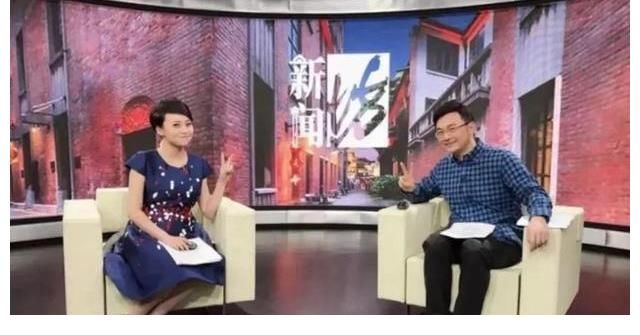 新聞坊現(xiàn)任主持各個不凡，黃浩幽默、舒怡氣質、施琰感性